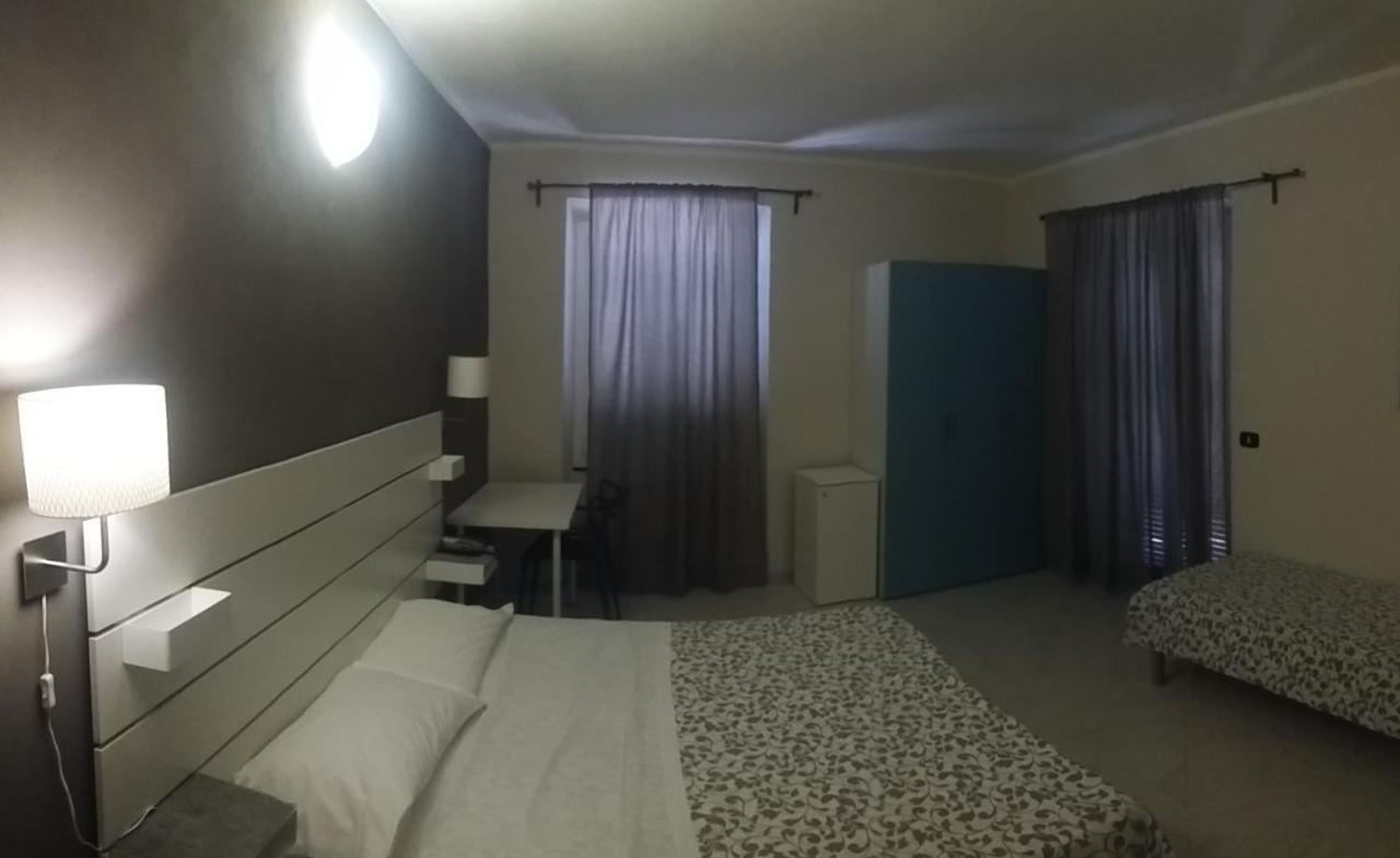 Hotel Malibu Spotorno Bagian luar foto