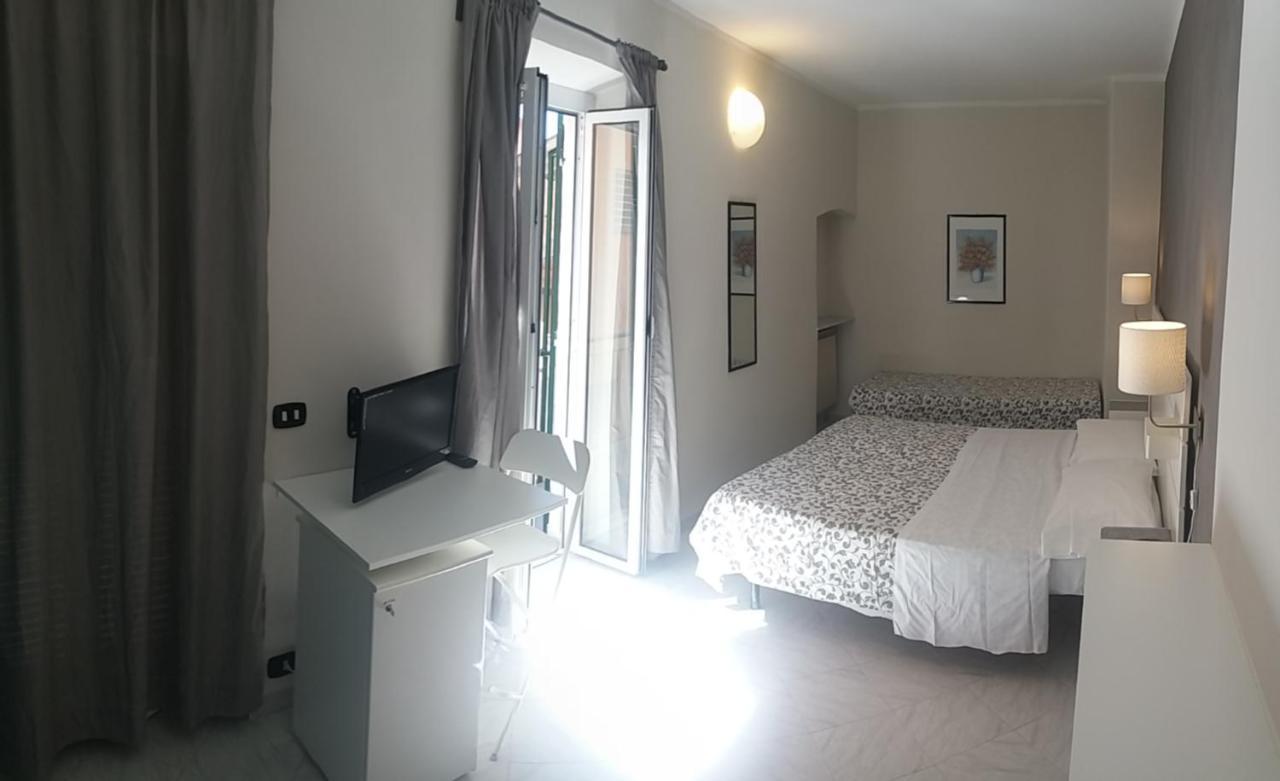 Hotel Malibu Spotorno Bagian luar foto