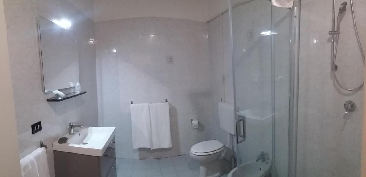 Hotel Malibu Spotorno Bagian luar foto